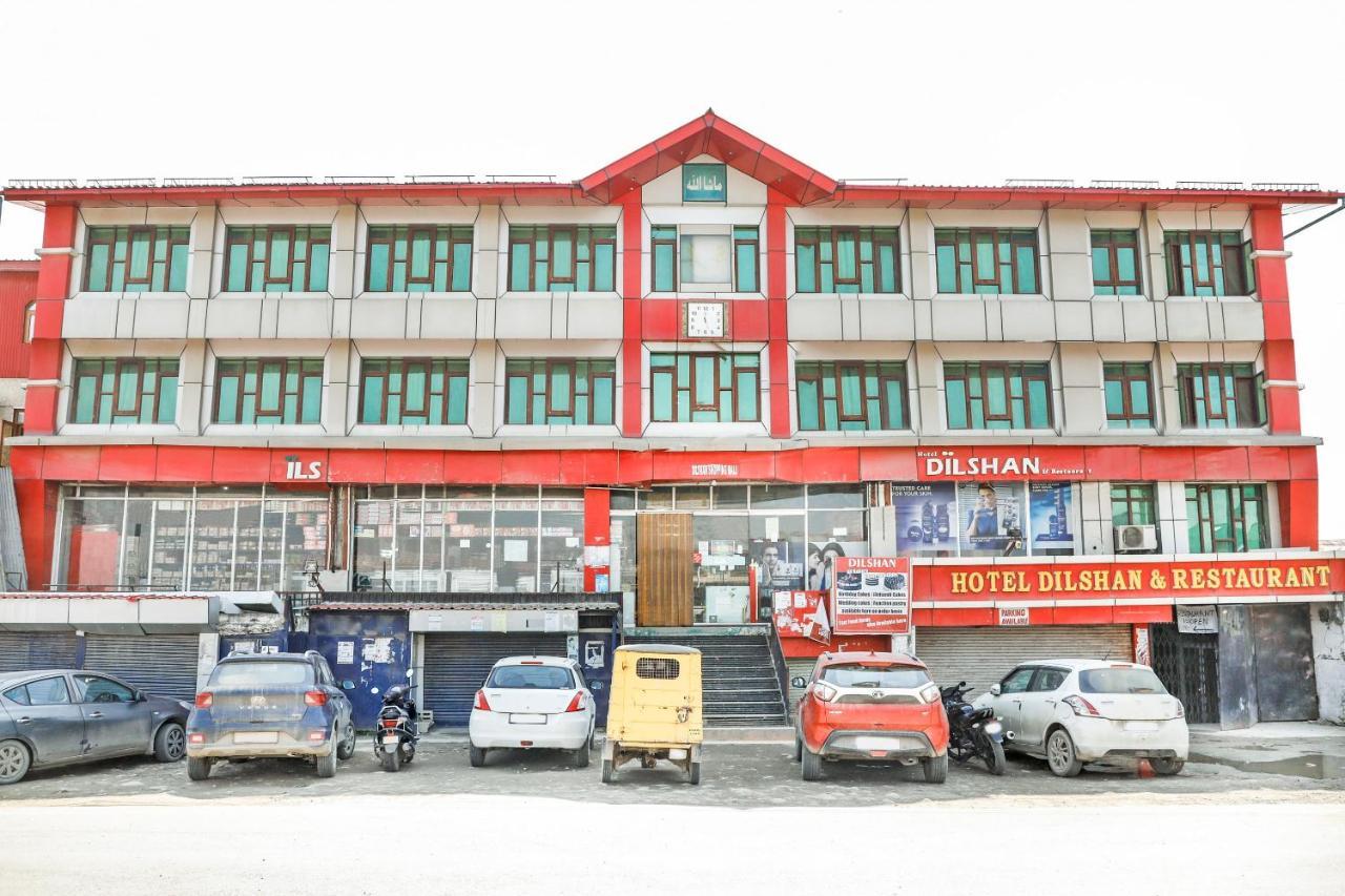 Oyo 72225 Hotel Dilshan Srīnagar Buitenkant foto