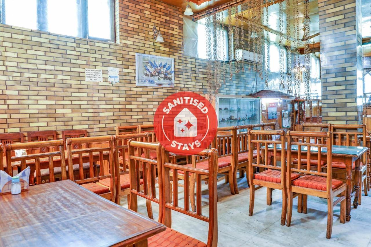 Oyo 72225 Hotel Dilshan Srīnagar Buitenkant foto